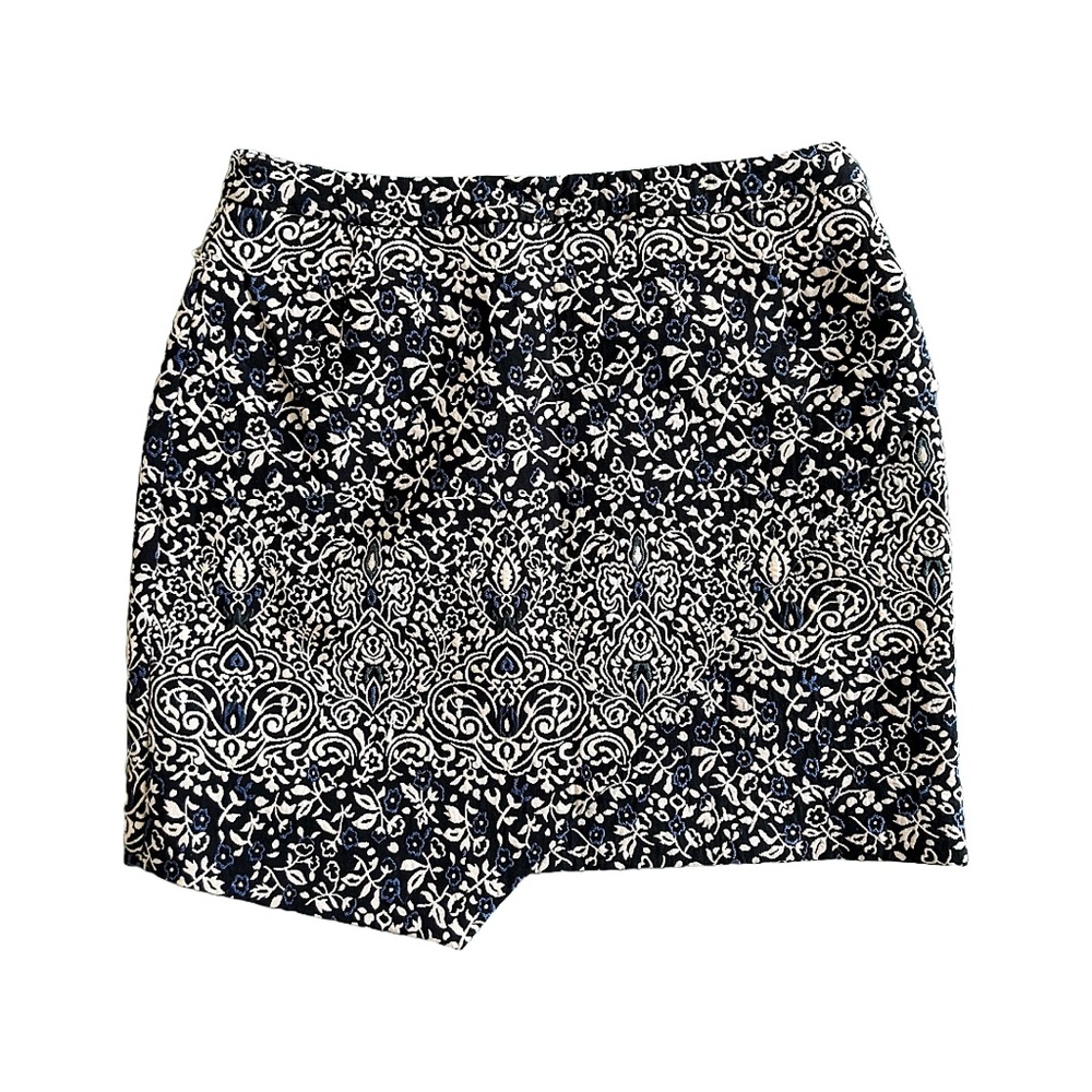 H&M Knit Embroidered Floral Asymmetric Woven Textured Mini Skirt, Size 10